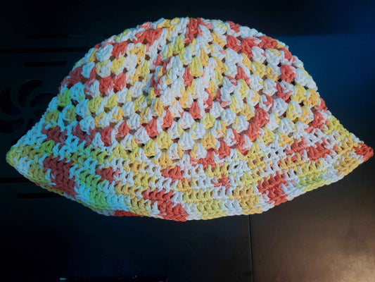 granny stitch bucket hat